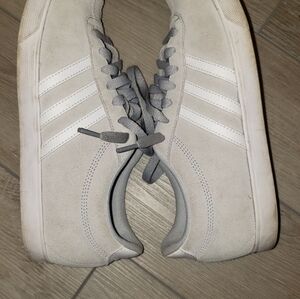 Adidas size 10 suede womens has some untreated stains see photos